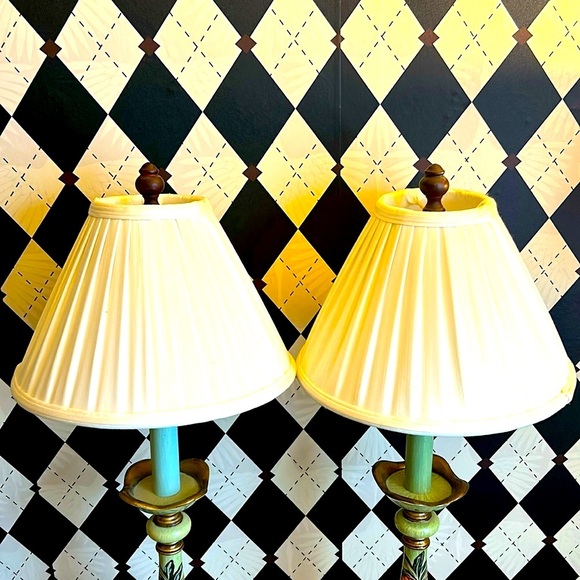 Vintage Pair Tall Ornate Lamps – Regency & Chinoiserie-Inspired Elegance - Picture 3 of 12